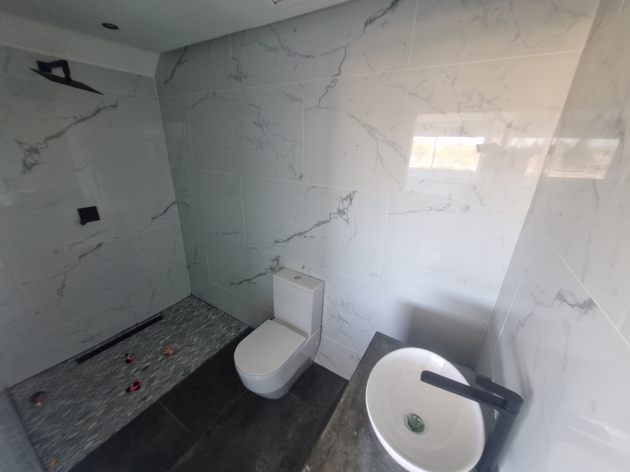 9 Bedroom Property for Sale in Long Acres Country Estate Western Cape